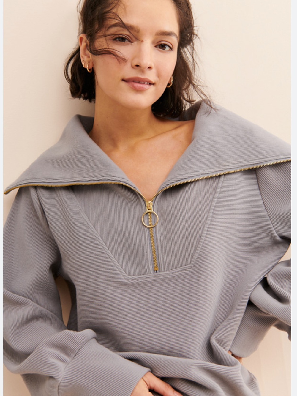 varley Light Gray Half-Zip Ribbed Pullover with Gold Zipper xs
